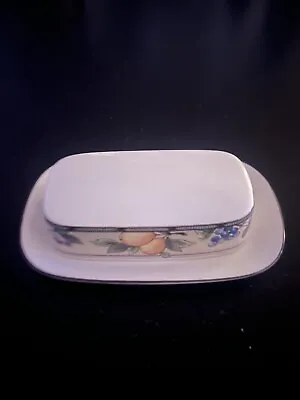 Mikasa Intaglio Garden Harvest Butter Dish With Lid Vintage  EUC CAC29  CAC01 • $17.99