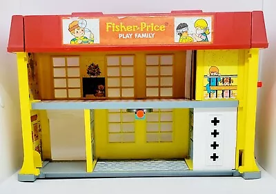 Fisher Price Original Little People #931 Play Family Children's Hospital • $26.99