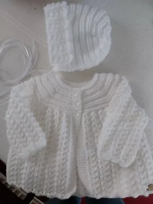 BN Hand-knitted Matinee And Bonnet Set White 3-6 Months  DK15 • £7.89