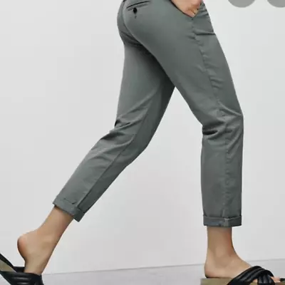 J Brand Women’s Alloy Colored Jeans 24 • $18.99