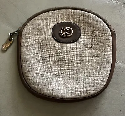 Vintage Gucci GG Logo Round Signature Leather  Zipper Coin Pouch Italy • $59.99