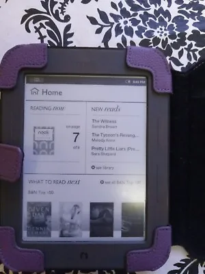 Barnes & Noble Nook Simple Touch 2GB Wi-Fi 6in EBook Reader - Black • $25