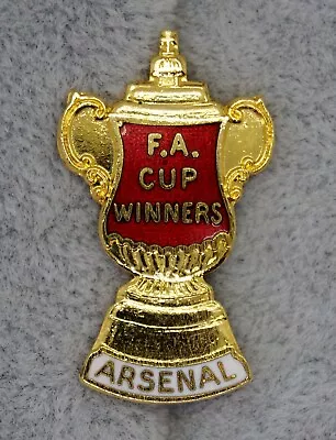 Arsenal FC FA Cup Winners Badge • £12.99