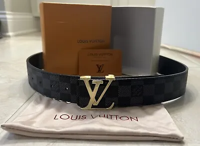 Louis Vuittons Gold Check Belt • £119.82