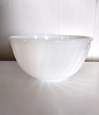 Vintage Fire King Anchor Hocking Swirl White Milk Glass Mixing Bowl 9  • $22