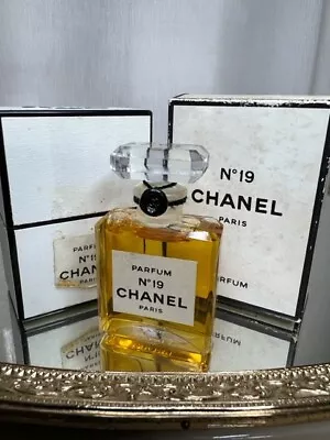 Chanel No 19 Pure Parfum 7 Ml. Rare Vintage Original 1970 Edition. Sealed • $120