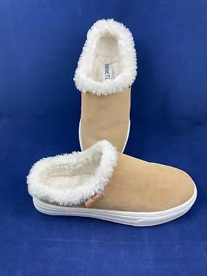 Minnetonka Women's Suede Slippers Size 8 • $17