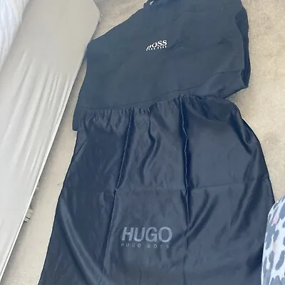 £15 • Buy Hugo Boss Fabric Suit Carrier And Satin Large Dust Bag