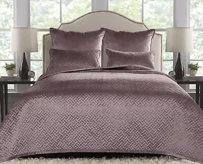 Stiched Design French Velvet Quilted Bedspread In Blush Pink 240cm X 220cm • £39.99