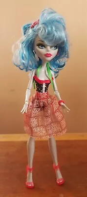 Monster High GHOULIA YELPS Skull Shores Doll & Accessories Mattel 2008 • $21.99