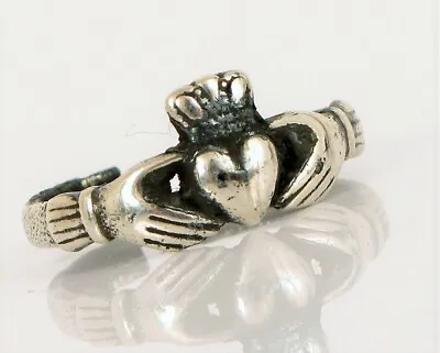 Vintage Beautiful Sterling Silver Irish Love Claddagh Ring Heart Crown Resize ! • $15