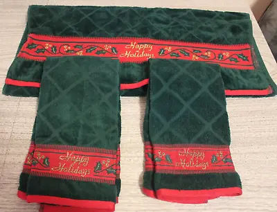 Vintage Cecil Saydah Christmas Happy Holidays Embroidered Bath & Hand Towel Set • $17.77