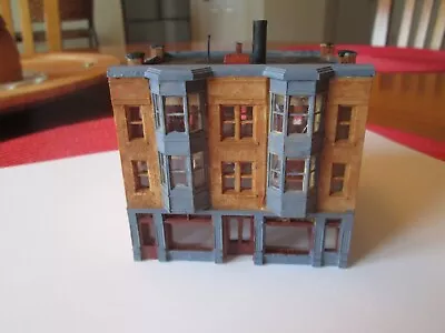 N Scale Detailed 3 Story Brick Apartment Bldg. W/ Roof  And Window Detailing... • $17.99