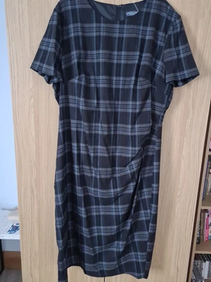 £2 • Buy Check Work Dress Size 20