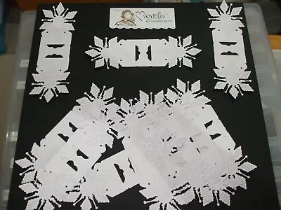 Magnolia Doohickey Snowflake Tag Die Cuts • £2