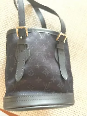 Louis Vuitton Petite NOE Black EPI Leather • $375
