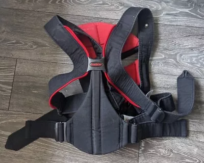 Baby Bjorn Carrier Black Red Up To 12kg (Approx 18mth) S • £15