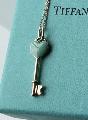 £119.99 • Buy TIFFANY & Co. HEART KEY BLUE ENAMEL STERLING SILVER 15” NECKLACE Pre-owned VG