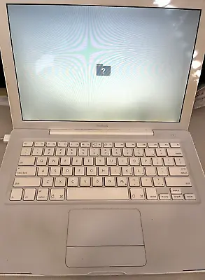 2006 Apple A1181 MacBook Core Duo 1.83 GHz Laptop W/Cord 512 RAM No HD Parts • $23