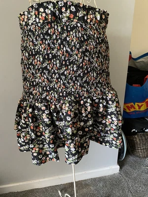 £0.99 • Buy Skirt