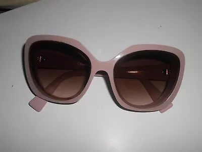 Genuine MIU MIU SMU 06X Oversized Cat Eye Sunglasses Logo Sides Vgc • £75