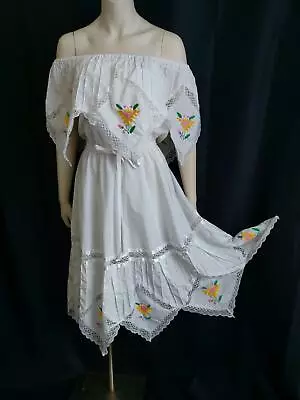 LACY PINTUCKED EMBROIDERED Vintage 1970s MEXICAN HANKY HEM SUN DRESS • $42