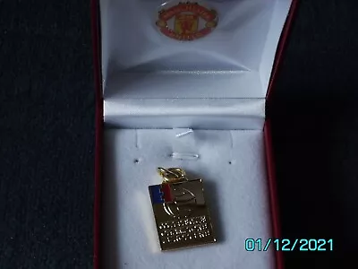 Manchester United 1968 European Cup Winners Medal - C/w  Red Box & Crest. • £9.99