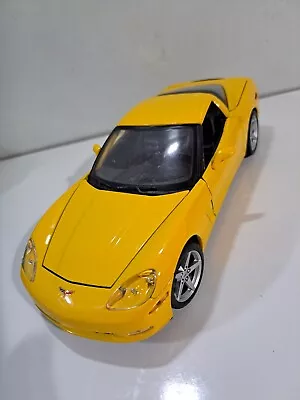 Maisto 1:18 Scale Die Cast 2005 C6 Chevrolet Corvette Coupe Sports Car • $50