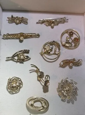 Lot Of 12 Vintage Gold Plated Brooches With Faux Pearl • $15