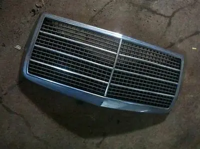 Mercedes-Benz S-Class W126 500 SEL (2) Series1 V8 Radiator Grille • $127.52
