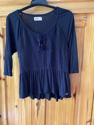 $10 • Buy Hollister Size M Navy Blue Gypsy Top