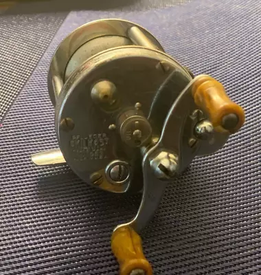 Older Vintage Pflueger Skilkast 1953 Bait Casting Fishing Reel  K1931 • $10.75