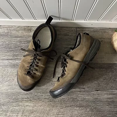 Arcteryx Acrux SL Leather Approach Shoes Olive Green Vibram Mens 9 • $52.50