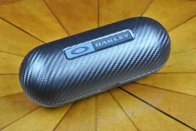 AUTHENTIC Oakley LARGE CARBON FIBER Vault Clam Shell Sunglass Case NEW Hardshell • $49.99