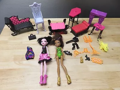 Lot 22 Piece Monster High Dolls Freaky Fusion Chaise Pink Black Furniture Bat • $15