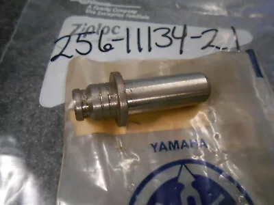 NOS Yamaha Exhaust Valve Guide 2ND O/S 75 - 78 XS650 70 71 XS1 256-11134-21 • $38.43