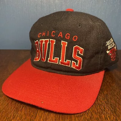 VINTAGE Chicago Bulls Snapback Hat Arch Spellout - Starter 100% Wool USA NBA 90s • $41.99