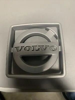 Volvo BL60 BL70 Backhoe Front Grill Emblem 11884163 • $23