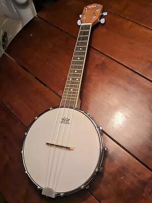 Oscar Schmidt OUB1 4-String Banjolele • $130