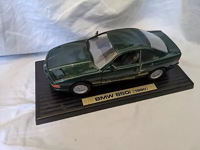 Scale 1/18 BMW 850 - RoadTough Die Cast 1990 • £19.99