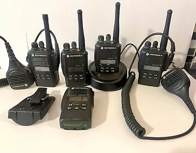 Motorola EX560 XLS 5 Radios 4 Batteries One Charger One Clip. • $149.99