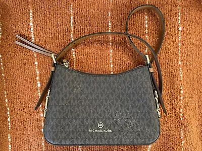 NWT Michael Kors Signature Laney Crossbody Purse Bag  Brown/Acorn Free Shipping • $120