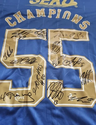 £359.99 • Buy Glasgow Rangers Champions 55 Squad Signed Shirt