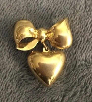 Vintage Designer Signed Monet Small Goldtone Puffy Heart & Bow Brooch Pin • $10.50
