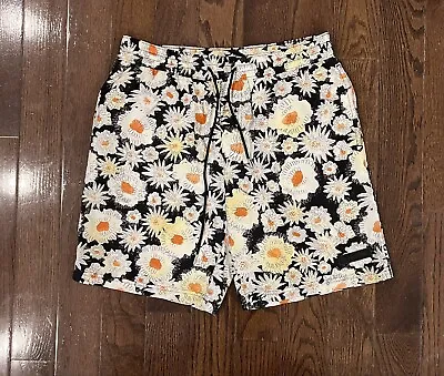 Burberry Daisy Print Swim Shorts In Daisy Black Size M • $175