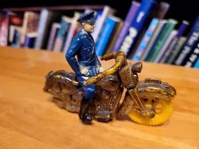 NICE  VINTAGE PLASTIC THOMAS TOYS  POLICE HARLEY DAVIDSON MOTORCYCLE With RIDER • $19.95