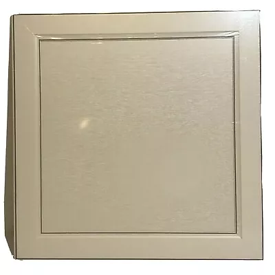 23.87x23.90 Veronda Breeze Color FINISHED MDF CABINET DOOR Condition Is New. • £97.31