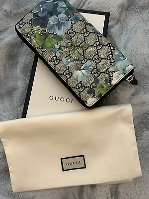 Gucci Blue Blooms GG Supreme Large Zip Around Wallet - Authentic • $350
