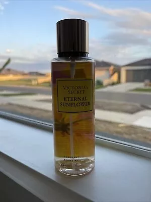 Victoria’s Secret Eternal Sunflower • $25