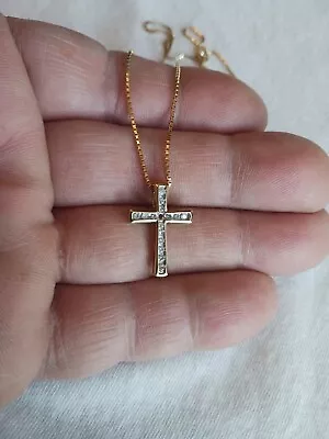 BEAUTIFUL WOMEN'S 14kt DIAMOND CROSS AND 20'' BOX CHAIN • $149.99